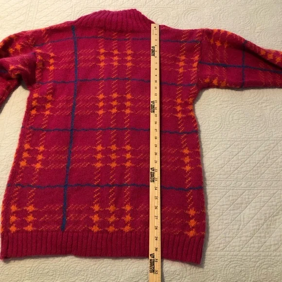Vintage 90’s retro mohair sweater. Size medium. - Picture 7 of 9